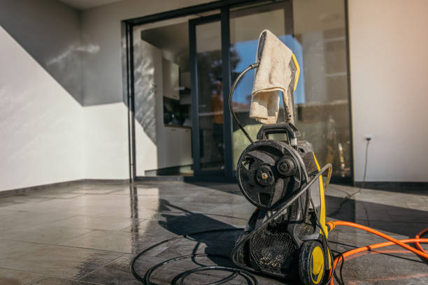 Best Animal Enclosure Cleaning  in North Muskegon, MI
